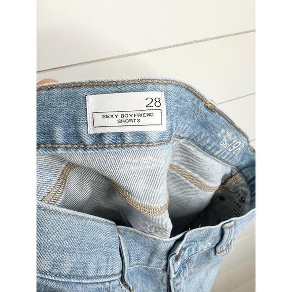Gap Sexy Boyfriend Destructed Light Wash Distressed Cuffed Shorts Size 28 - Picture 10 of 12